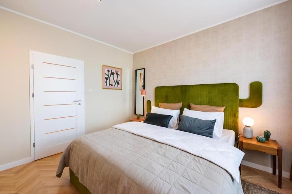Eclectic City Apartment Near Old Town Varşovia Exterior foto
