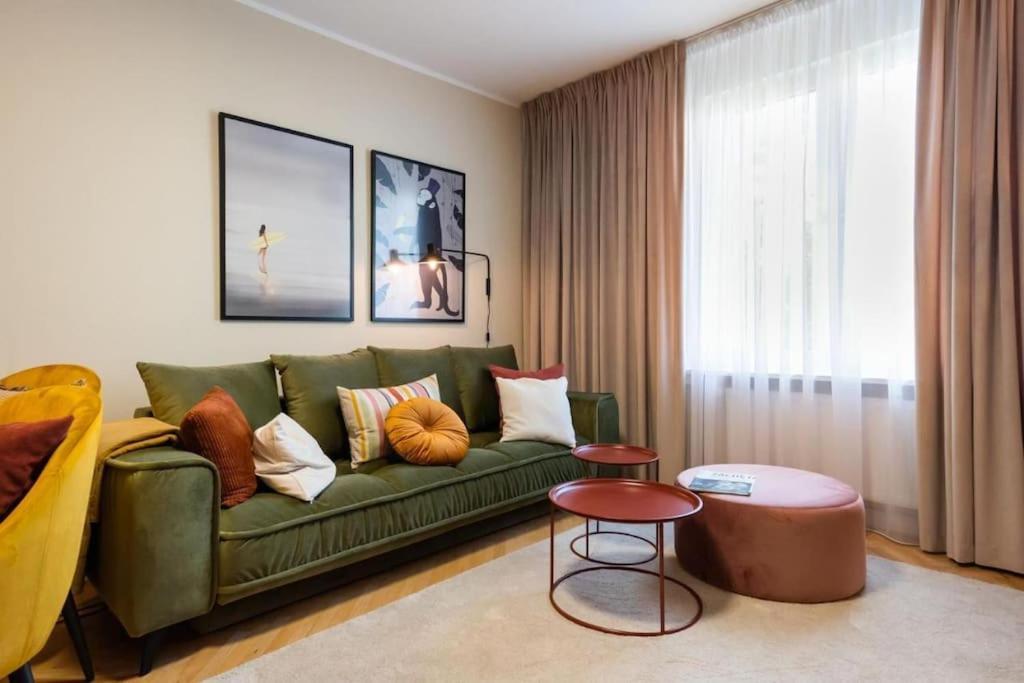 Eclectic City Apartment Near Old Town Varşovia Exterior foto