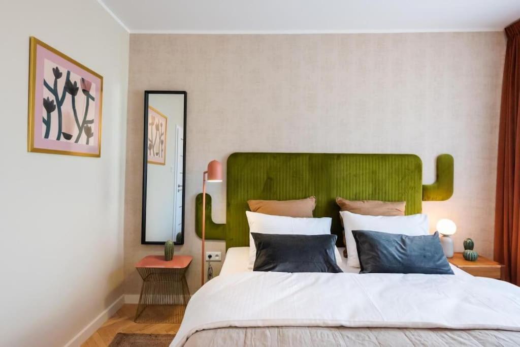 Eclectic City Apartment Near Old Town Varşovia Exterior foto