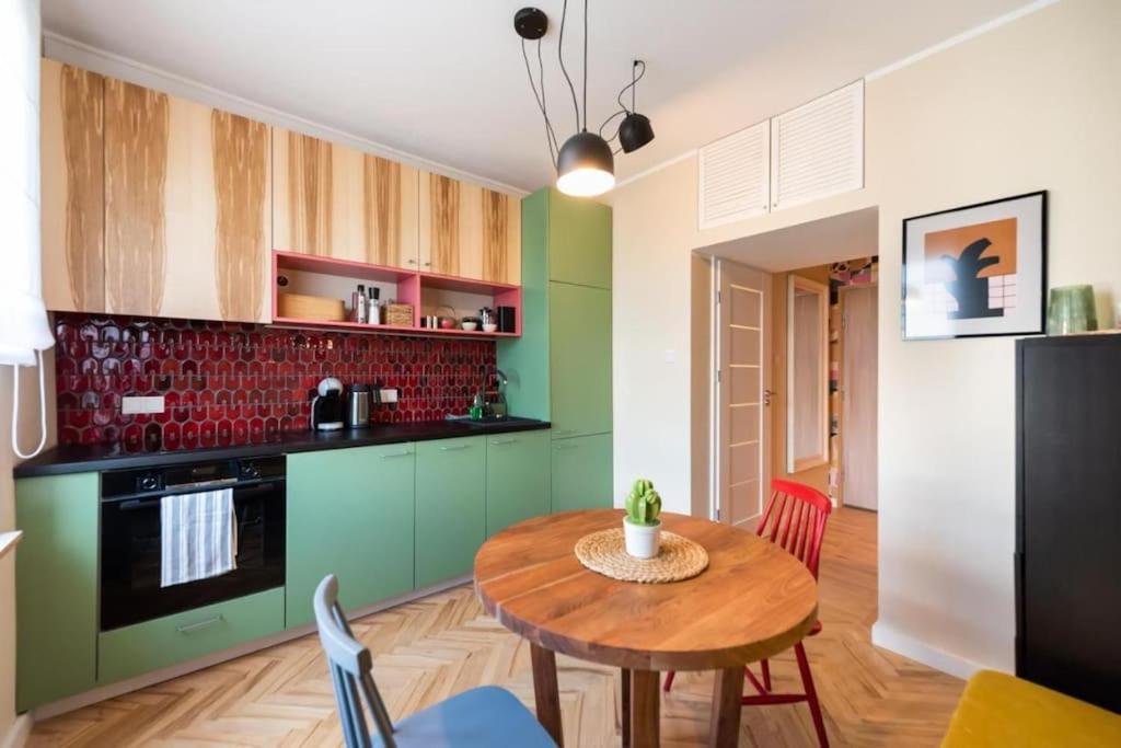 Eclectic City Apartment Near Old Town Varşovia Exterior foto